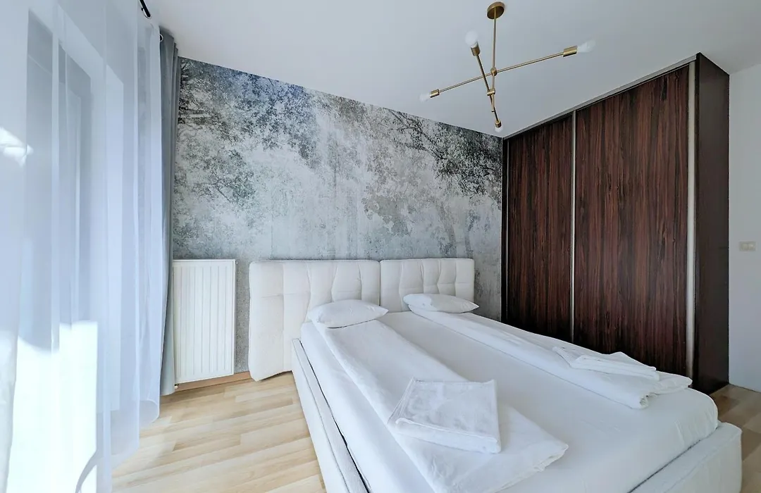 Turnau City Aparthotel-1